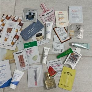 Assorted Beauty Sample Set